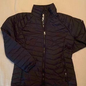 Women’s Columbia powder lite thin insulated jacket.
